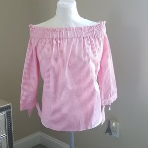 NWT OFF THE SHOULDER CHECKERED TOP
